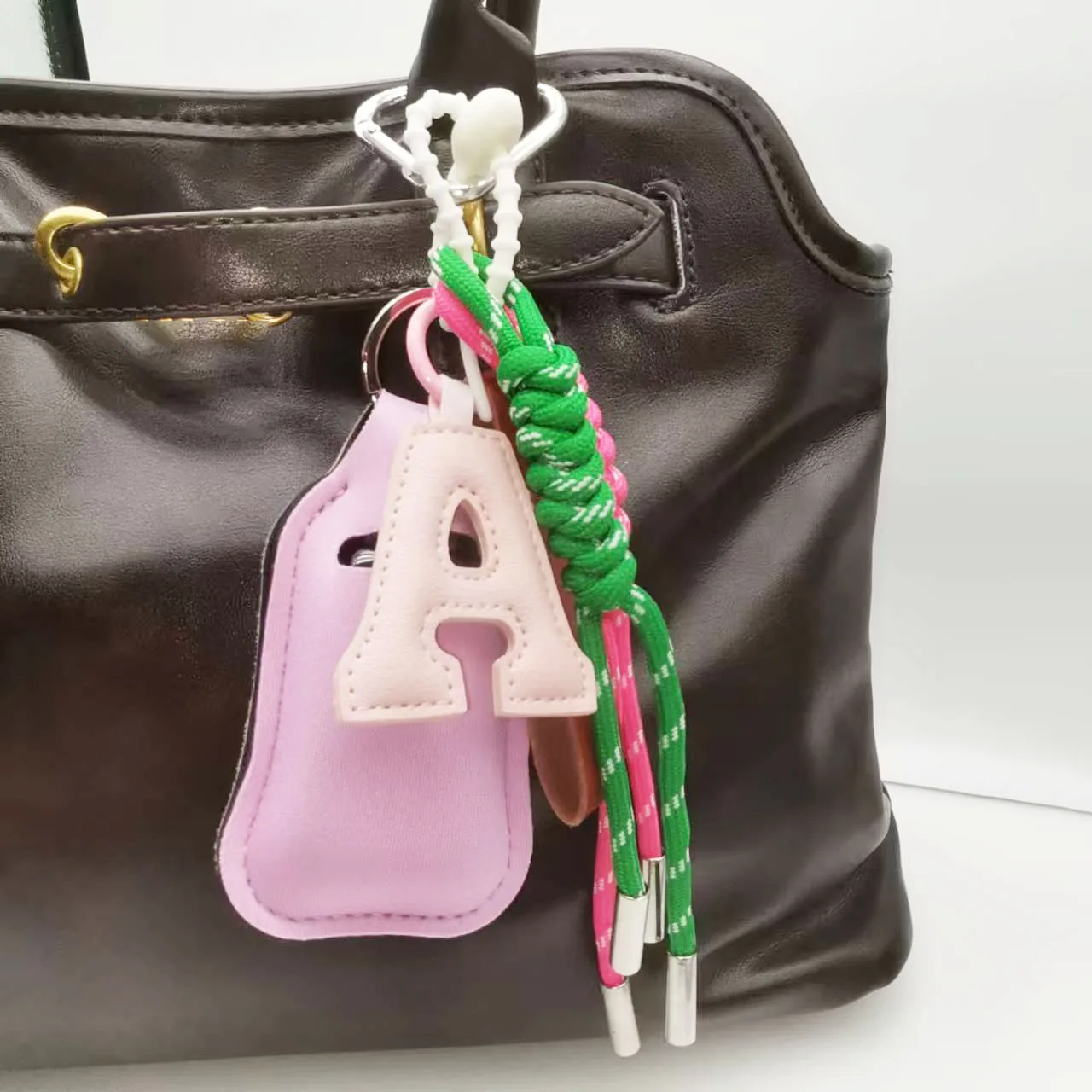 Women'S Accessories Coach - 男性と女性のためのアルファベット文字のキーホルダー,バッグアクセサリー,バッグチャーム,ハンドバッグ用ペンダント,財布,装飾チェーン,バックパック