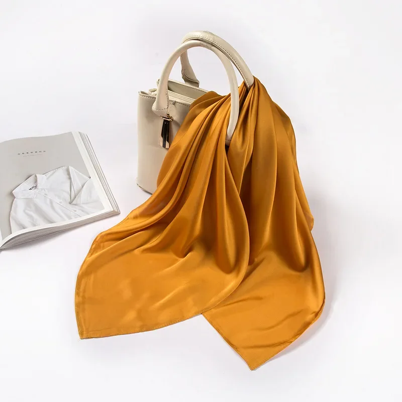 サテンスカーフ レディース 70cm 無地 スムースな表面  - Women Accessories In Wholesale のレビューと価格